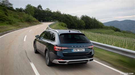 Skoda Superb Scout | 2020MY | Rear Three-Quarter