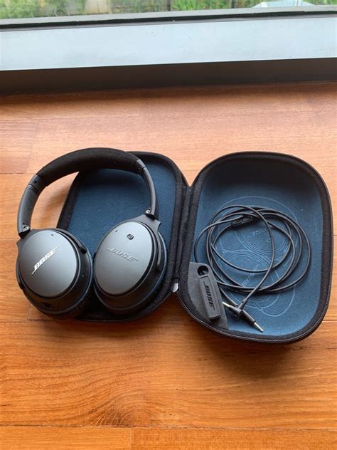 Bose quiet comfort 25, Audio, Headphones & Headsets on Carousell