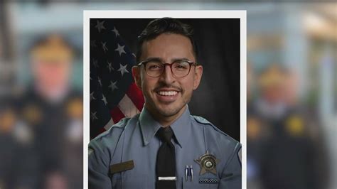 Off Duty Chicago Police Officer Fatally Shot In Gage Park While