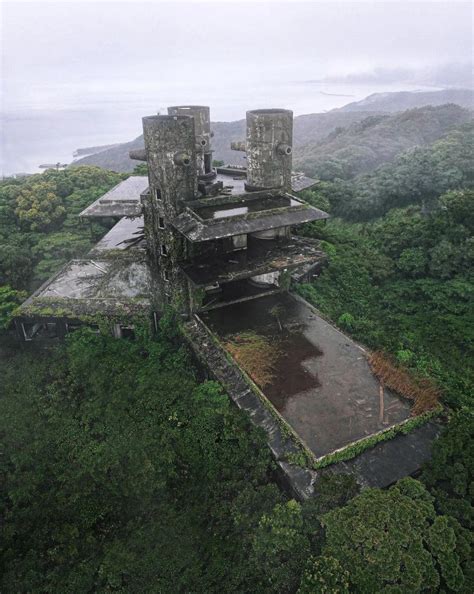 abandoned hotel in Japan : r/evilbuildings