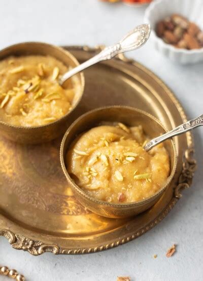 Besan Halwa Piping Pot Curry