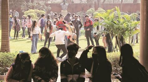 Iihm Levies Fine Over Attendance Shortage Students Protest Education