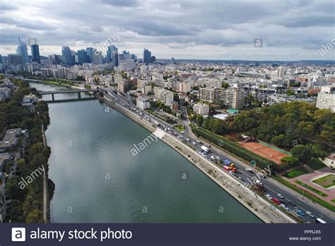 Courbevoie Stock Photos & Courbevoie Stock Images - Alamy