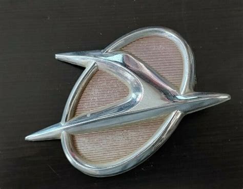 Vintage 60 61 Oem Studebaker Lark Grill Emblem 1336389 Ebay