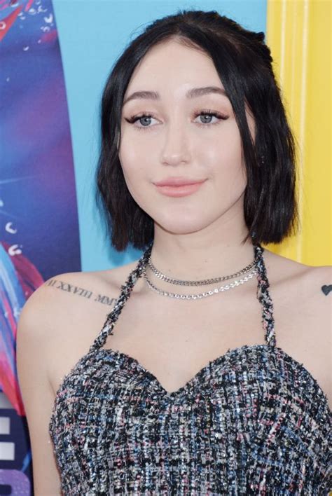 Noah Cyrus At 2018 Teen Choice Awards In Beverly Hills 08122018