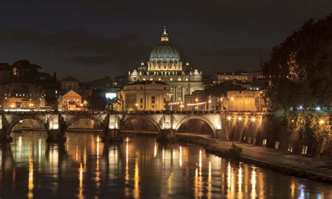 Vatican Night Tour: a special evening at the Museums - EcoArt Travel Blog