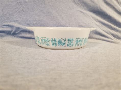 Vtg Pyrex Turquoise Amish Butterprint Pint Covered Casserole Dish