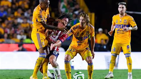 Se Calentaron Tigres Y Chivas Se Van Entre Dimes Y Diretes TUDN