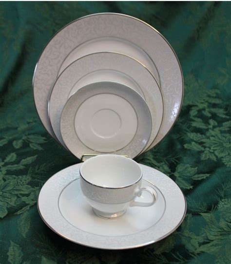 Mikasa Fine Dinnerware Set Fine Furniture And Home Living Kitchenware