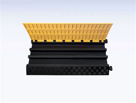 Cable protection ramp with cover | Rosen Innovation