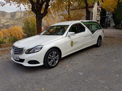 Primer Coche F Nebre Blanco En Granada Funeraria Las Angustias