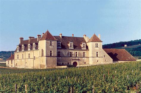 Château Du Clos De Vougeot Les Enchères Du Cœur