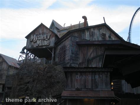 Mystery Mine at Dollywood | Theme Park Archive