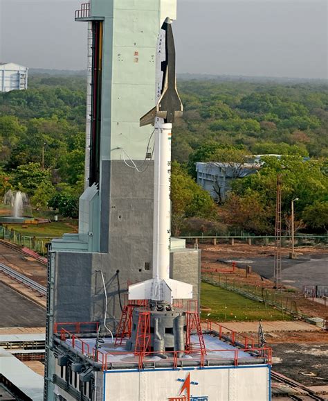 India’s mini space shuttle returns to Earth after successful test