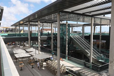 Así es Open Mall el nuevo centro comercial que estrena Arrecife