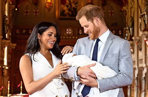 Prinz Harry Und Meghan Baby Baby Sussex Harry Und Meghan Zeigen Ihren