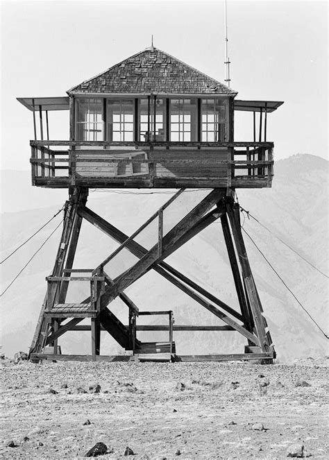 Badger Mountain Lookout Fire Watchtower East Wenatchee Washington