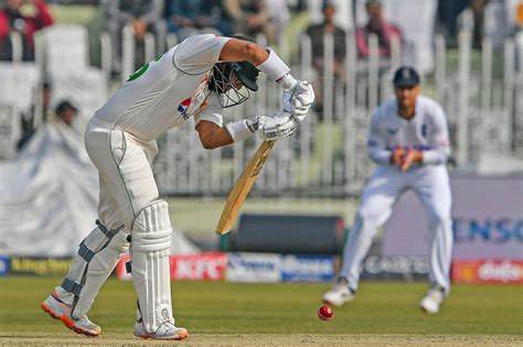 Imam-ul-Haq gets forward | ESPNcricinfo.com