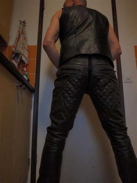 Finnish Leather Gay Amateur Pornstar Juha Vantanen Amateur Gay Porn