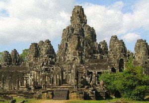 Ancient Cambodian Buddhist Temples • Globerove.com