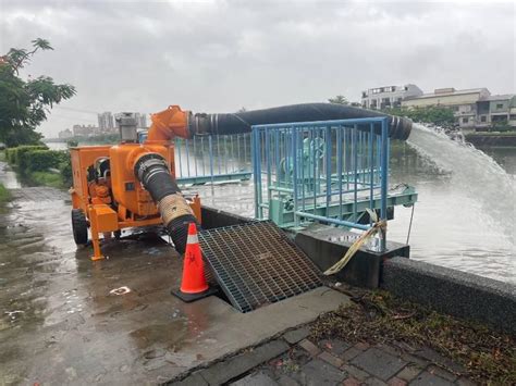 臺南強降雨 抽水站全數啟動 市府宣布二級開設 確保市民安全 媒事．看新聞