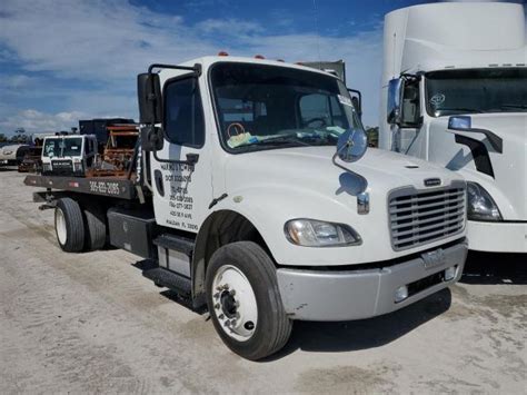 2013 Freightliner M2 106 Medium Duty For Sale Fl Ft Pierce Mon May 01 2023 Used