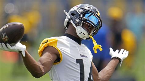 Steelers’ Mike Tomlin Is Confident About The State Of The Team's Wide Receiver Room