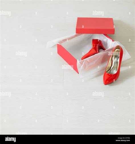 Shoes In A Box Hi Res Stock Photography And Images Alamy