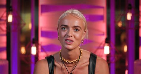 Who Are Elys Parents Too Hot To Handle Season Star Opens Up About Losing Sense Of Care