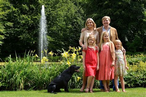 The Dutch royal family release official summer photographs - Photo 5