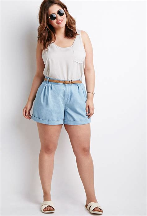 20 Plus Size Shorts To Keep You Chic In The Heat Plus Size Summer Outfits Curvy Girl Outfits