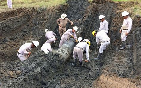 Controlan Fuga De Gas Tras Toma Clandestina De Ducto De Pemex En