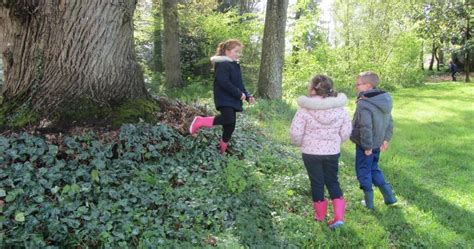 La Jaille Yvon Une soixantaine denfants à la chasse aux œufs du