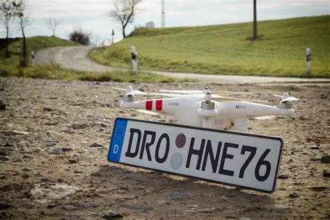 Drohnen Kennzeichen kaufen Kennzeichnungen und Plaketten für Drohnen