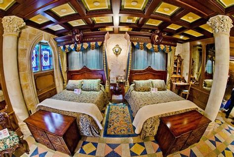 Cinderella Castle Suite Tour & Photos - Disney Tourist Blog