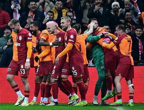 Galatasaray Aykur Rizespor Ma Sonucu Zet G Saray Sahas Nda Ov