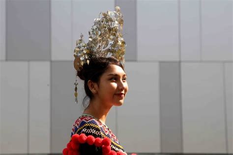 borneo people stock  pictures royalty  images istock