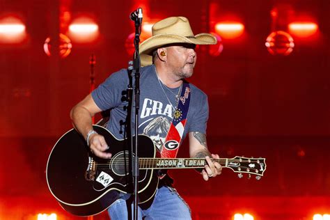 Jason Aldean Macon, Georgia, Shirt Sells Out After Debate About His ...