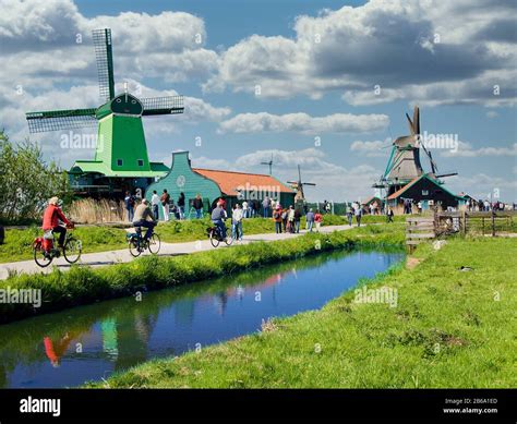 windmills    zaanse schans museum  holland  amsterdam