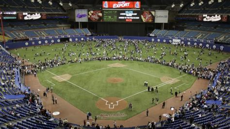 Remembering the Montreal Expos and chasing autographs at Olympic ...