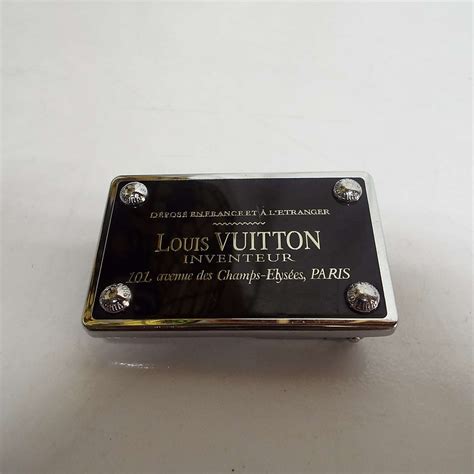 ShopTheSalvationArmy - Louis Vuitton Belt Buckle