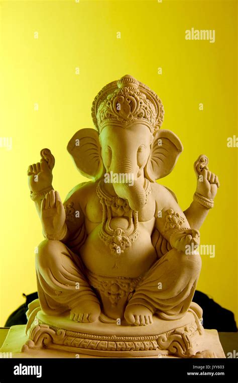 Plaster Of Paris Lord Ganesha Stock Photo Alamy