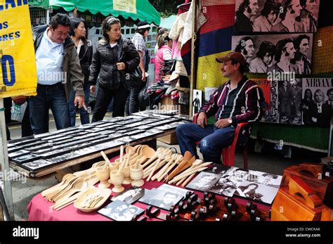 Mercado de las Pulgas San Alejo mercado en Bogotá Departamento