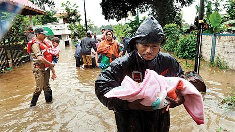 67 killed in Kerala floods, airport shut for 4 days; PM Modi promises help