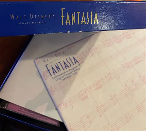 Walt Disneys Masterpiece Fantasia Deluxe Commemorative Edition Box Vhs