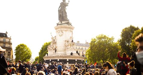 Appel à manifester pour les libertés et contre les idées dextrême