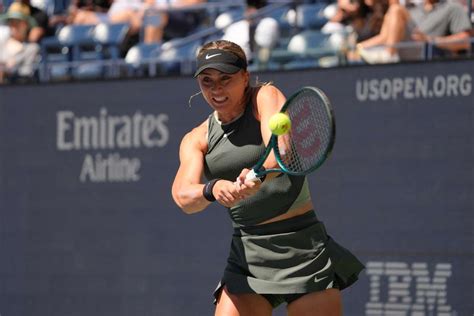 Us Open Paula Badosa Bemoans Disaster Display In Quarter Final