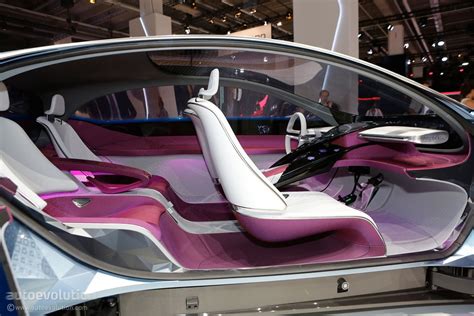 Borgward Isabella Concept Has Suicide Sliding Doors, Purple Interior - autoevolution