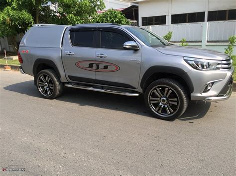 TOYOTA HILUX REVO DOUBLE CAB HARDTOP COMMERCIAL HARDTOPS Fibertek