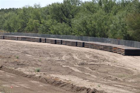 EXCLUSIVE PHOTOS: Texas' Border Wall Construction Moving at Full Steam